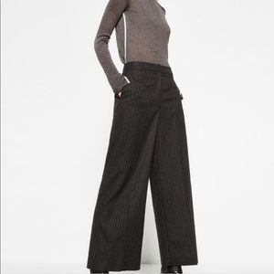 Zara Wide Legged pinstriped in gray xs